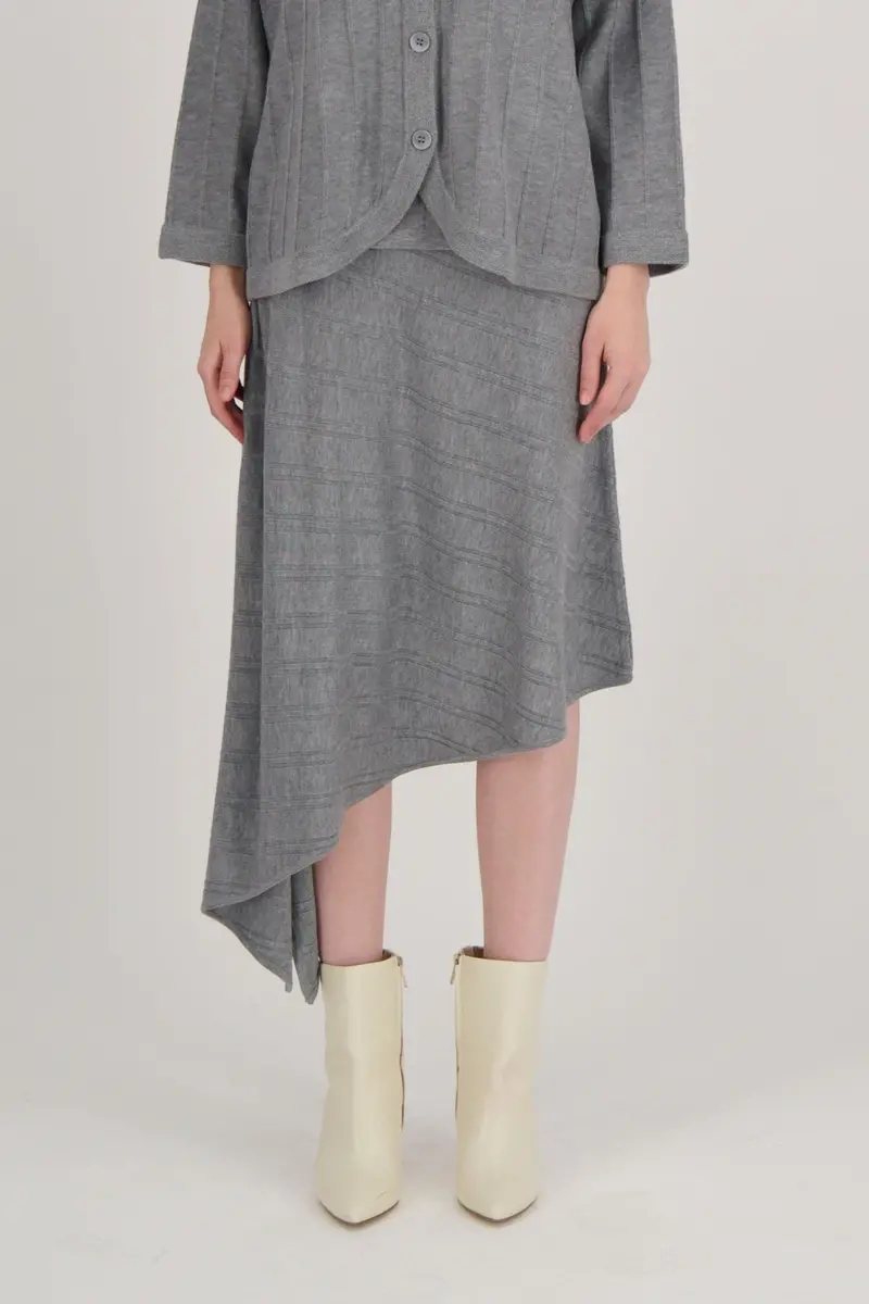 Asymmetrical A-Line Knit Skirt 1